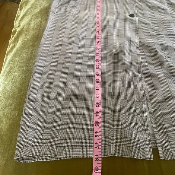 6397 Plaid Button-Up Lightweight Trench - Picture 9 of 9